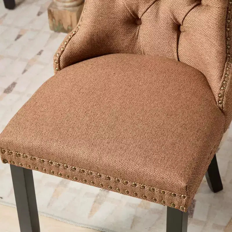 Lot de 2 chaises de salle à manger modernes en lin, chaises confortables en tissu touffetées haut de gamme, chaises d'appoint de cuisine avec pieds en bois massif et garniture cloutée