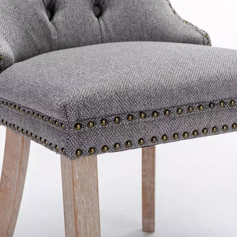 Lot de 2 chaises de salle à manger modernes en lin, chaises confortables en tissu touffetées haut de gamme, chaises d'appoint de cuisine avec pieds en bois massif et garniture cloutée