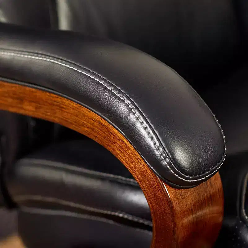 Fauteuil de bureau de direction en cuir reconstitué noir, mousse haute densité, accoudoirs fixes, cadre en bois